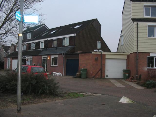 Aanbouw aan voorzijde woning