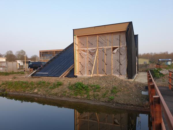 Gemeenschappelijk servicegebouw